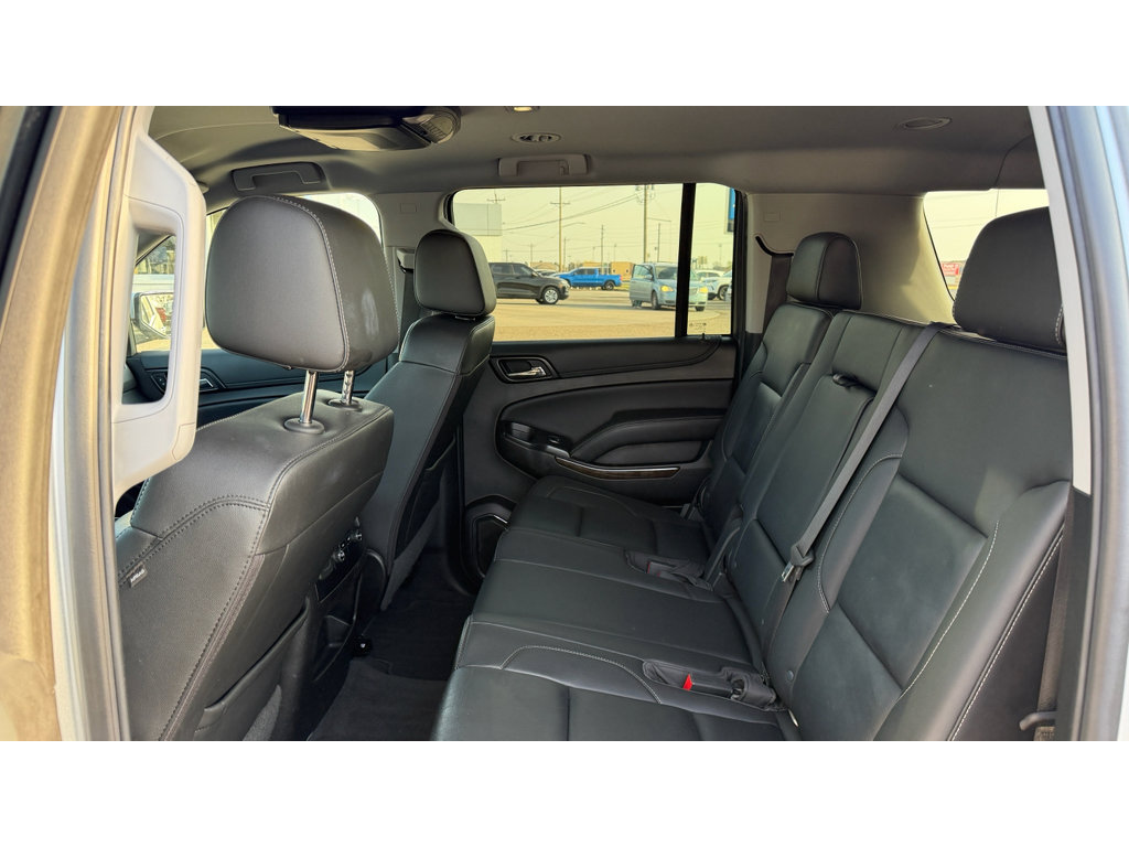 Used 2019 Chevrolet Suburban LT image 19