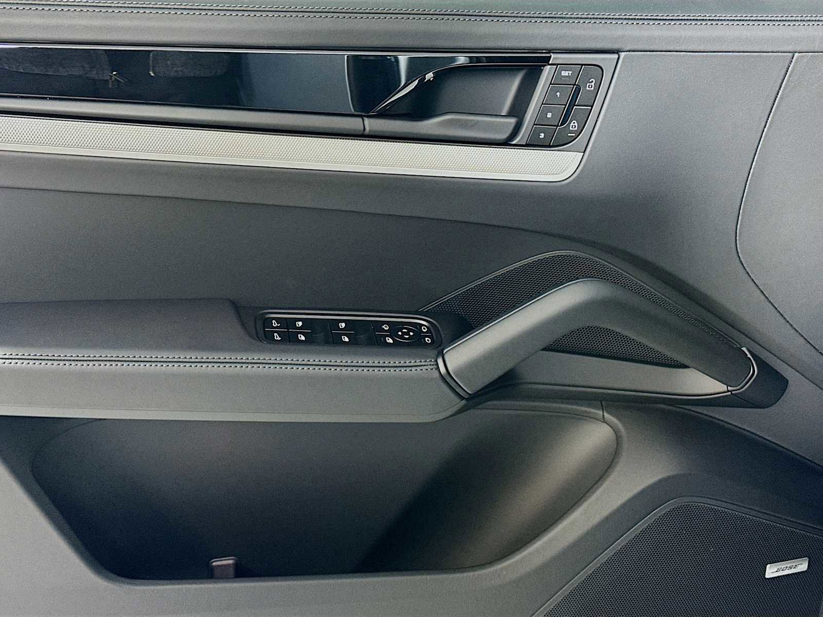 New 2026 Porsche Cayenne image 11