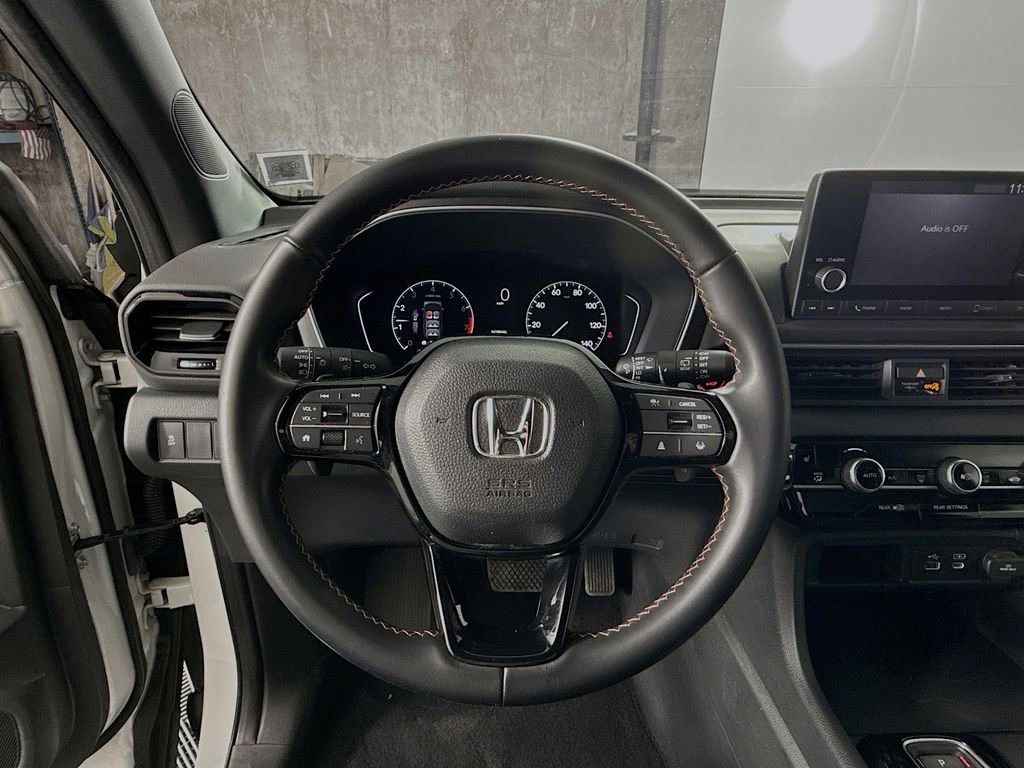 Certified 2023 Honda Pilot Sport image 8