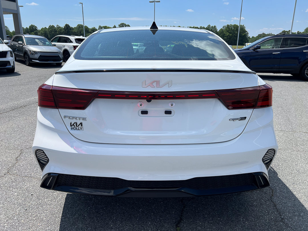 Used 2022 Kia Forte GT-Line FWD image 4