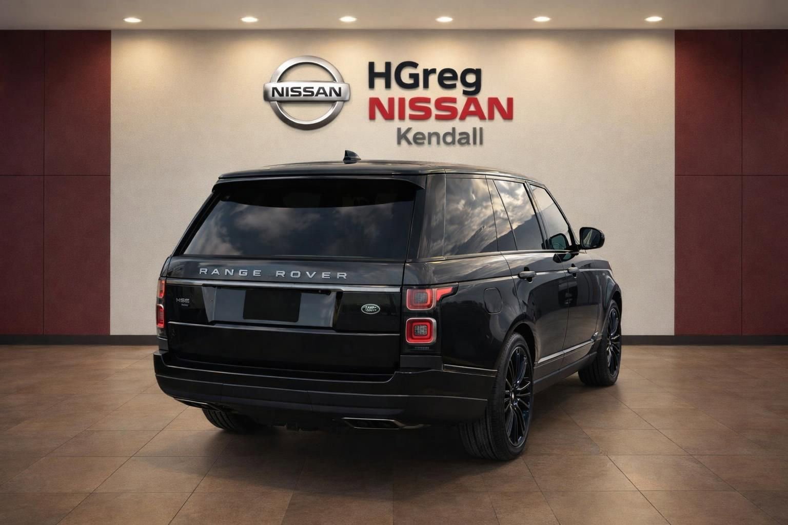 Used 2020 Land Rover Range Rover HSE AWD/4WD image 4