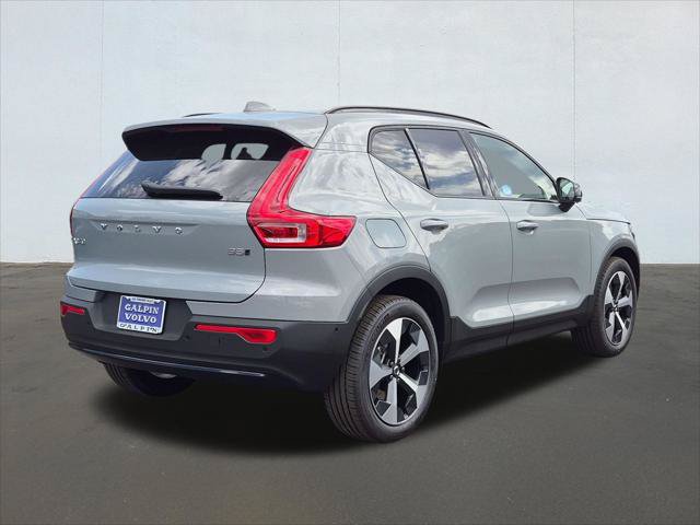 New 2026 Volvo XC40 B5 Plus w/ Protection Package Premier AWD/4WD image 2