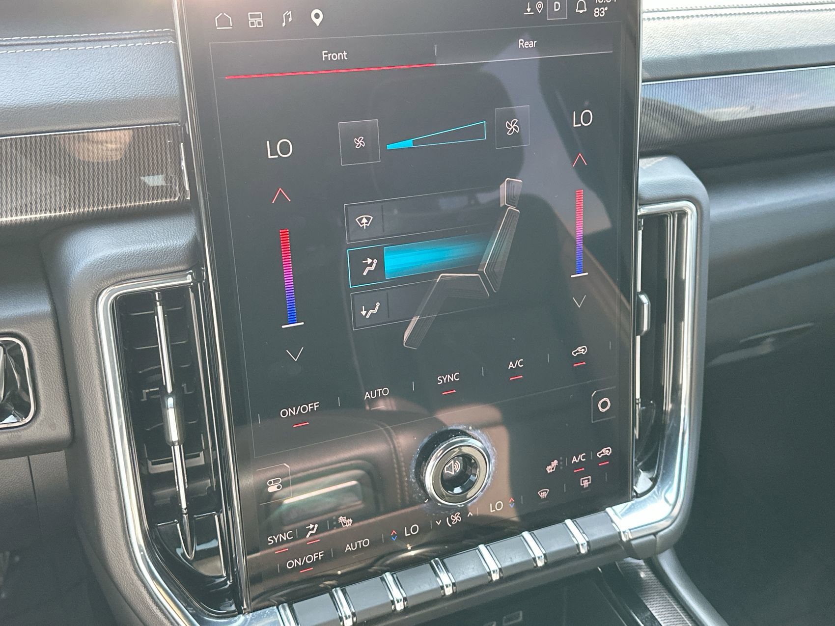Used 2025 GMC Yukon Elevation AWD/4WD image 19