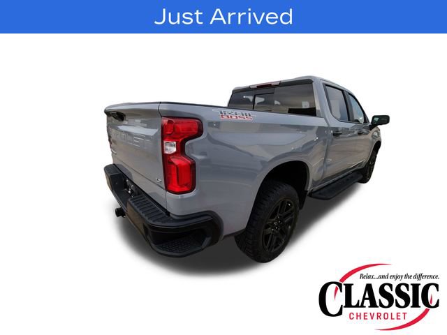 Used 2024 Chevrolet Silverado 1500 LT Trail Boss w/ Convenience Package II image 9