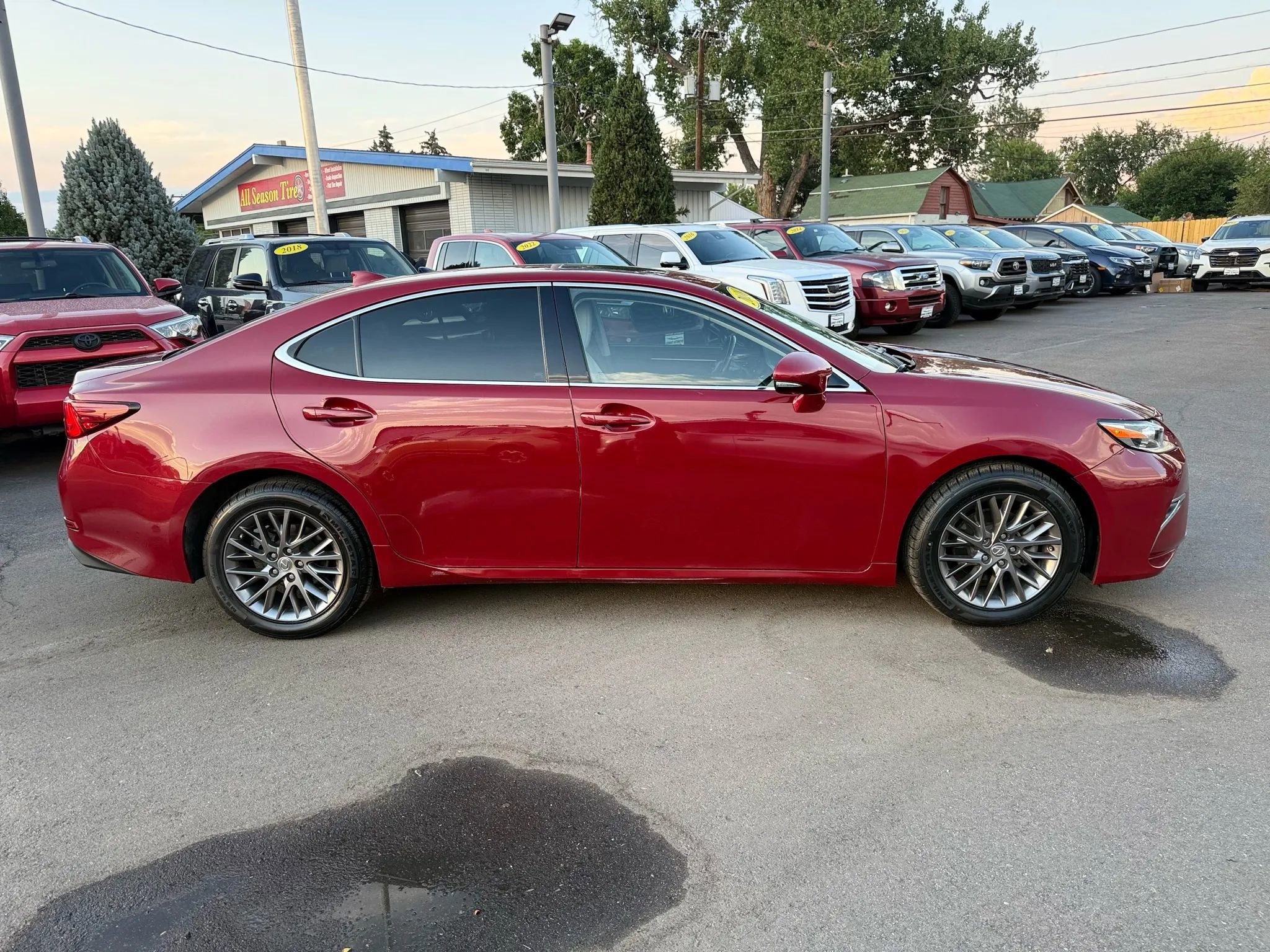 Used 2018 Lexus ES 350 w/ Premier Package image 10