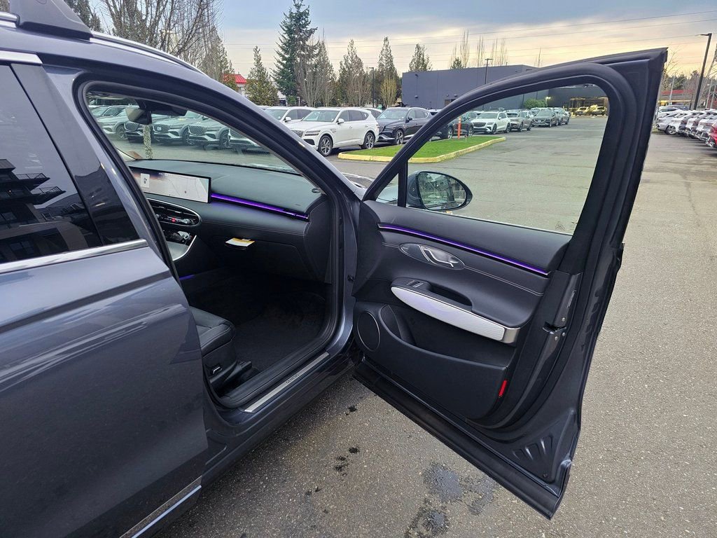 New 2026 Genesis GV70 2.5T Advanced image 28