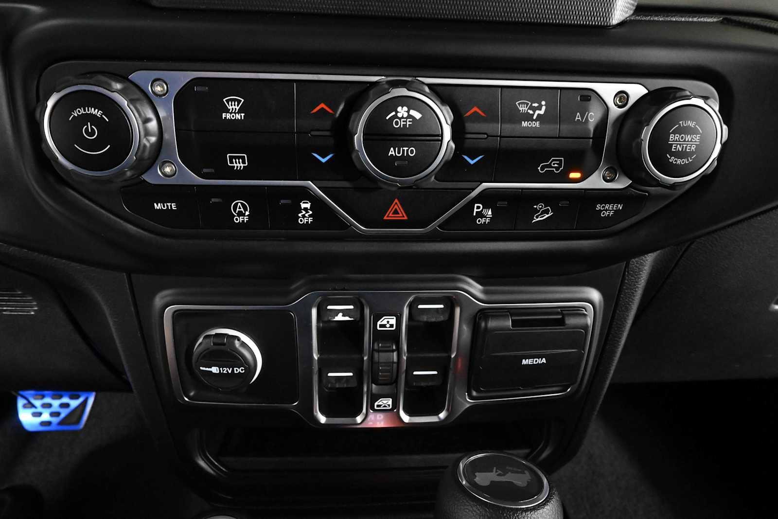 Used 2020 Jeep Wrangler Unlimited Sport AWD/4WD image 24