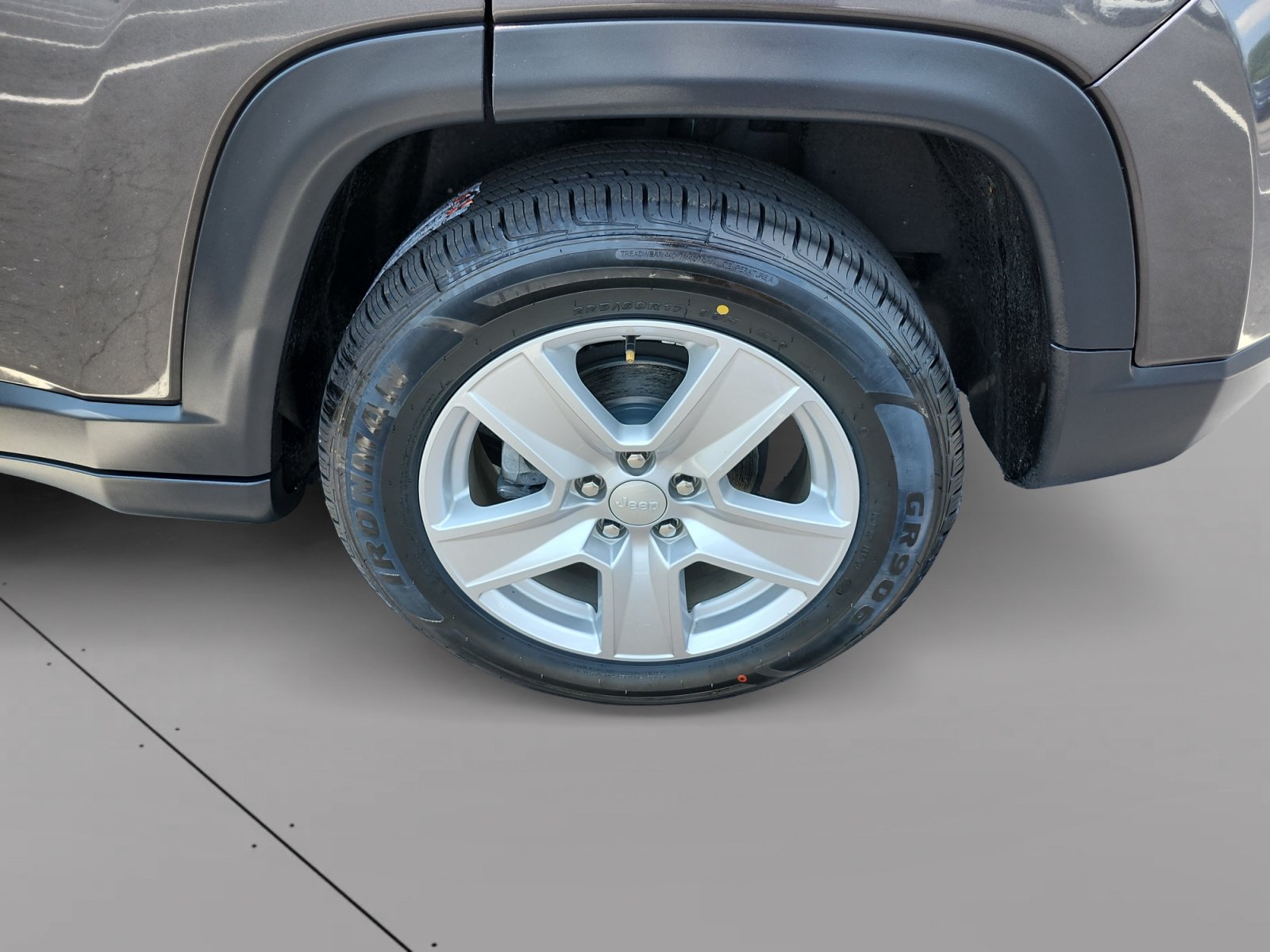Used 2022 Jeep Compass Latitude FWD image 15