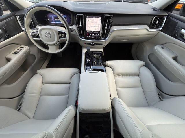 Used 2024 Volvo S60 T8 Ultimate w/ Climate Package AWD/4WD image 11