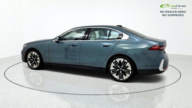Used 2026 BMW i5 eDrive40 AWD/4WD image 5