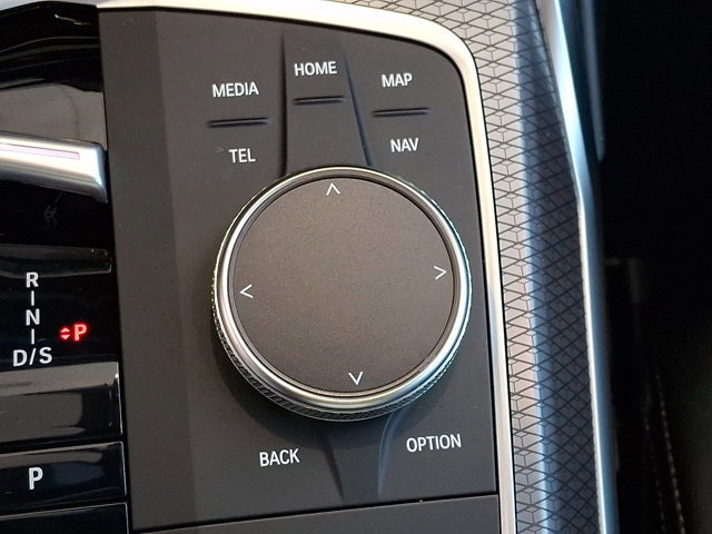 Certified 2025 BMW 330i xDrive Sedan w/ Convenience Package image 26