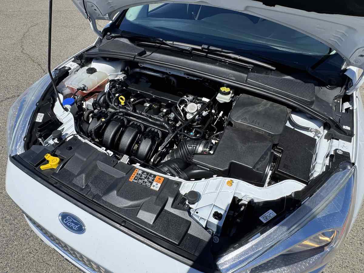 Used 2017 Ford Focus SE FWD image 36