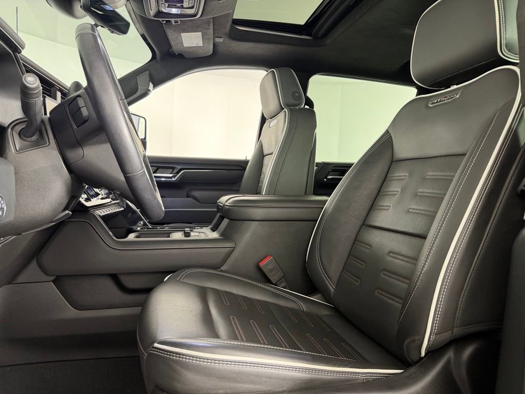 Used 2024 GMC Sierra 2500 AT4X image 23