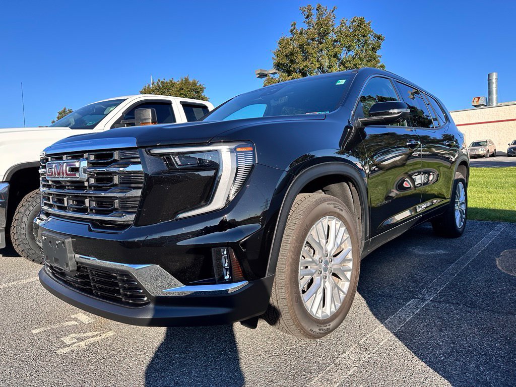 Certified 2026 GMC Acadia Elevation w/ Elevation Premium Package AWD/4WD image 2