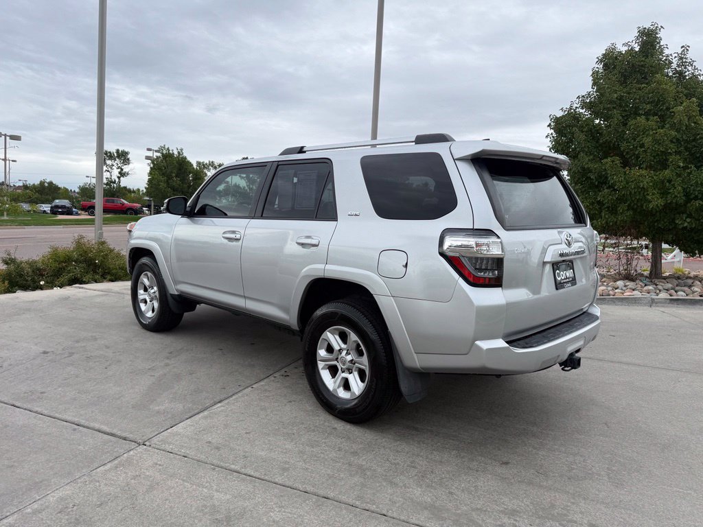 Used 2021 Toyota 4Runner SR5 Premium w/ Moonroof Package AWD/4WD image 5