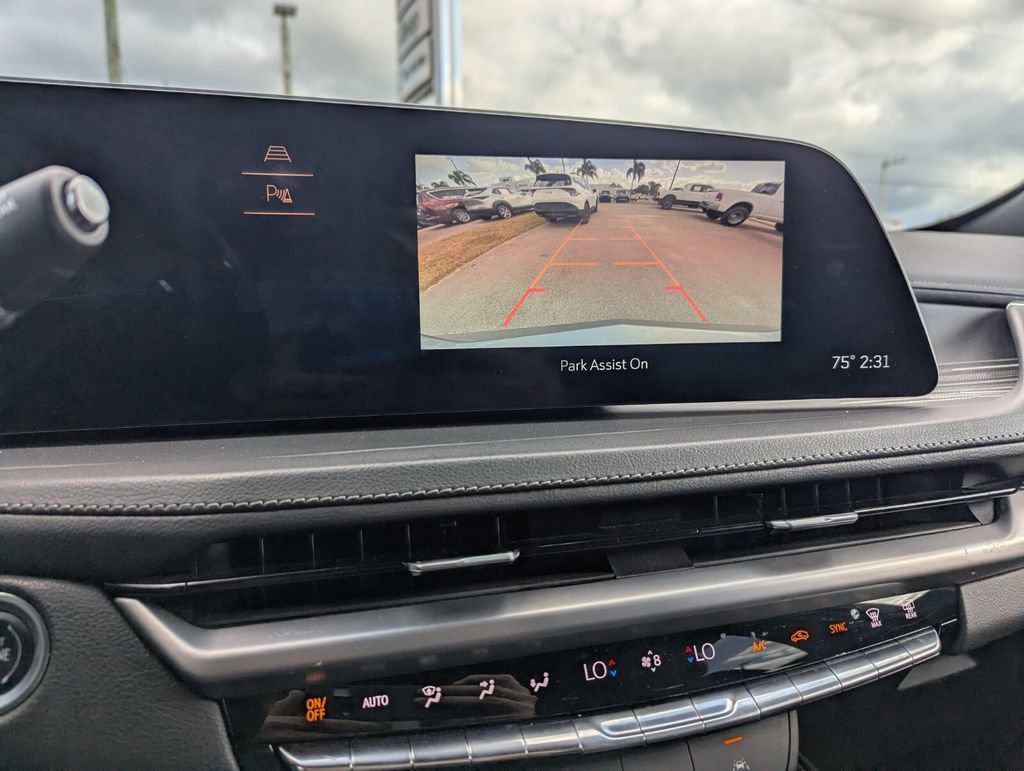 Used 2024 Cadillac XT4 Premium Luxury image 29