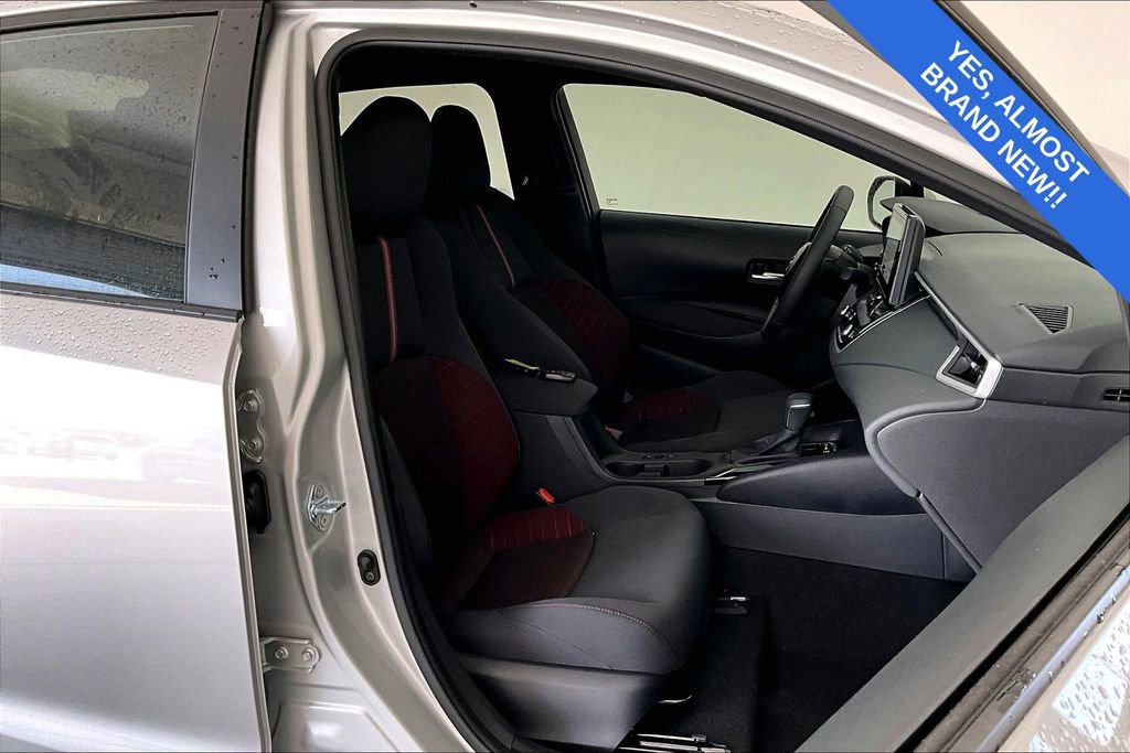 Used 2026 Toyota Corolla SE image 11
