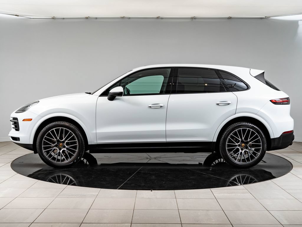 Certified 2020 Porsche Cayenne AWD/4WD image 2