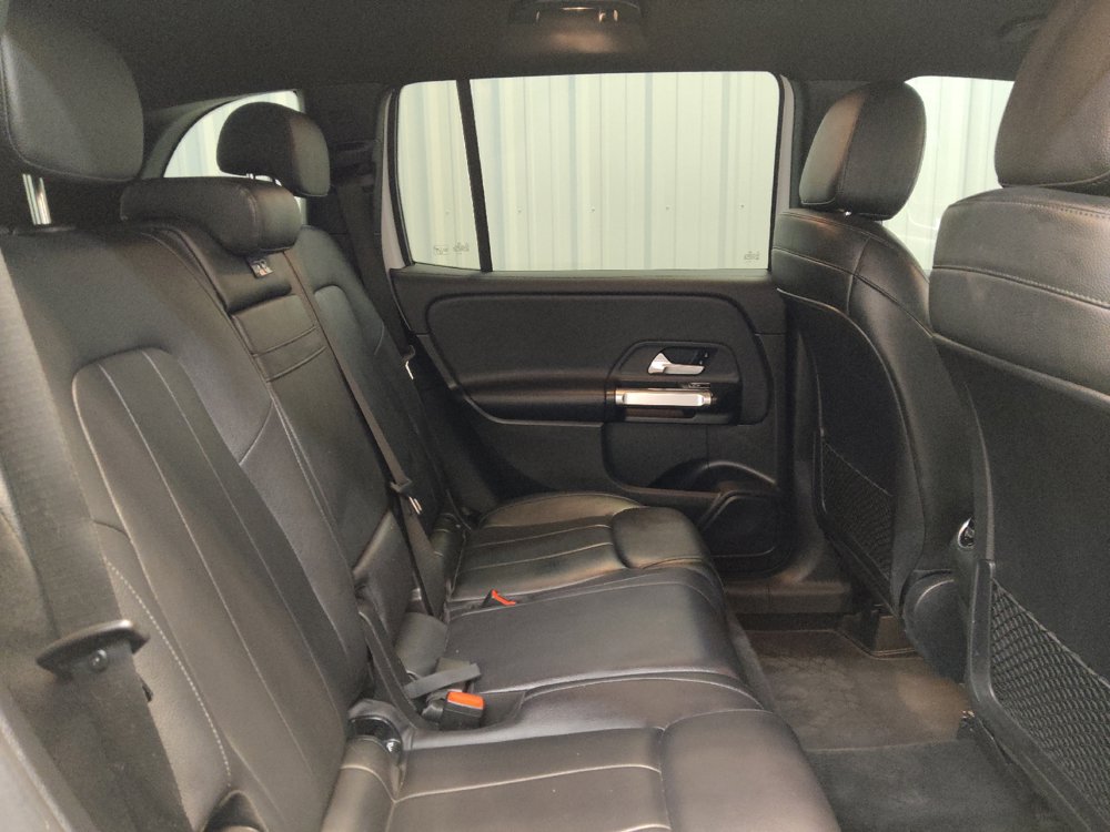 Used 2020 Mercedes-Benz GLB 250 w/ Premium Package image 19