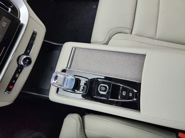 New 2026 Volvo XC90 T8 Ultra w/ Protection Package Premier image 22