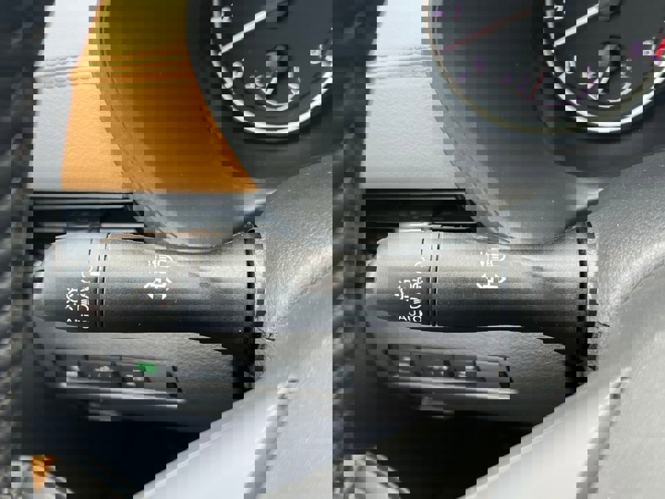 New 2025 Nissan Sentra SV w/ SV Premium Package image 17