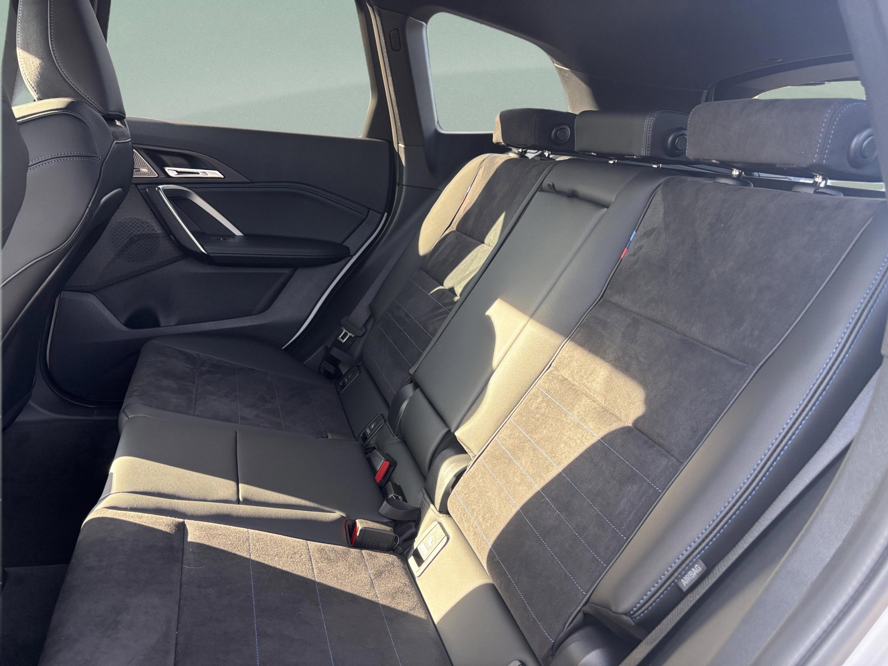 Used 2026 BMW X1 xDrive28i w/ Technology Package image 23