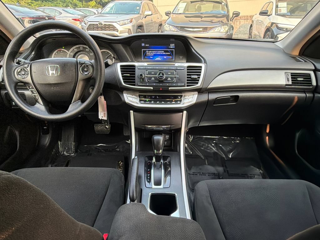 Used 2013 Honda Accord LX image 11