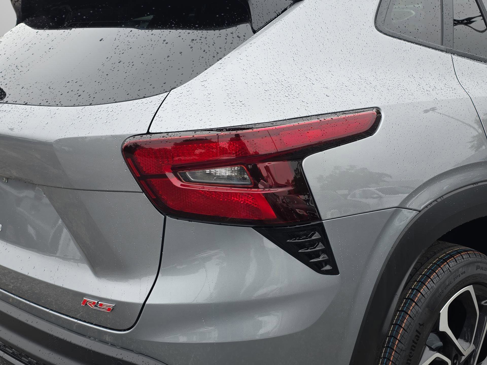 New 2026 Chevrolet Trax RS w/ Sunroof Package image 7