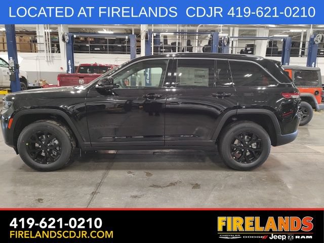 New 2026 Jeep Grand Cherokee Altitude AWD/4WD image 6