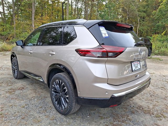 New 2026 Nissan Rogue Platinum image 3
