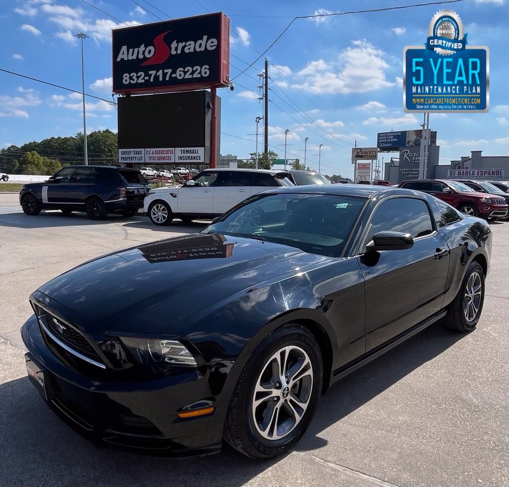 Used 2013 Ford Mustang Premium RWD image 1