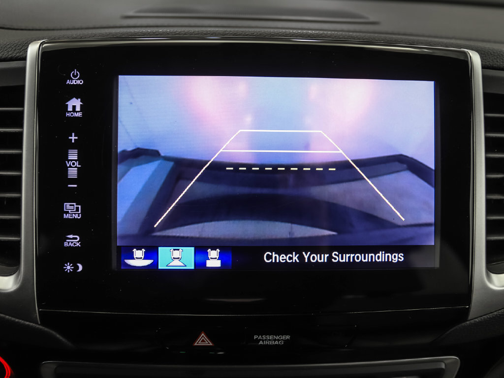 Used 2018 Honda Pilot Touring image 18