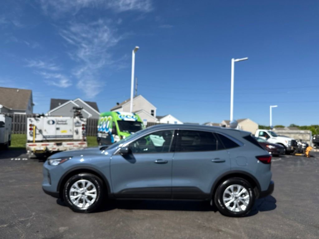 Used 2023 Ford Escape Active w/ Tech Pack #2 AWD/4WD image 43