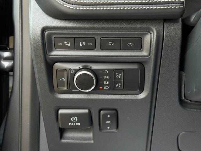 Used 2022 Ford F150 Lightning Platinum image 46