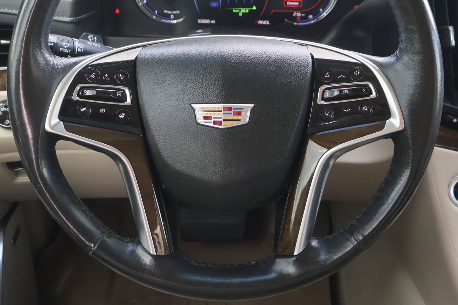 Used 2019 Cadillac Escalade Premium Luxury w/ LPO, Radiant Package RWD image 11