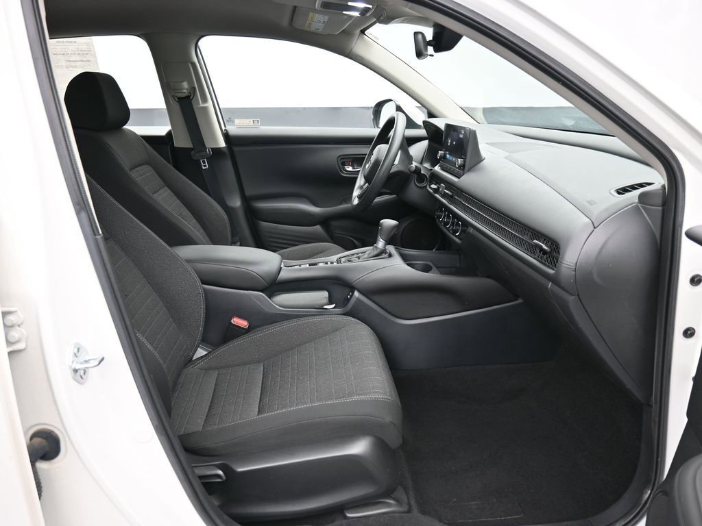 Certified 2024 Honda HR-V LX image 39