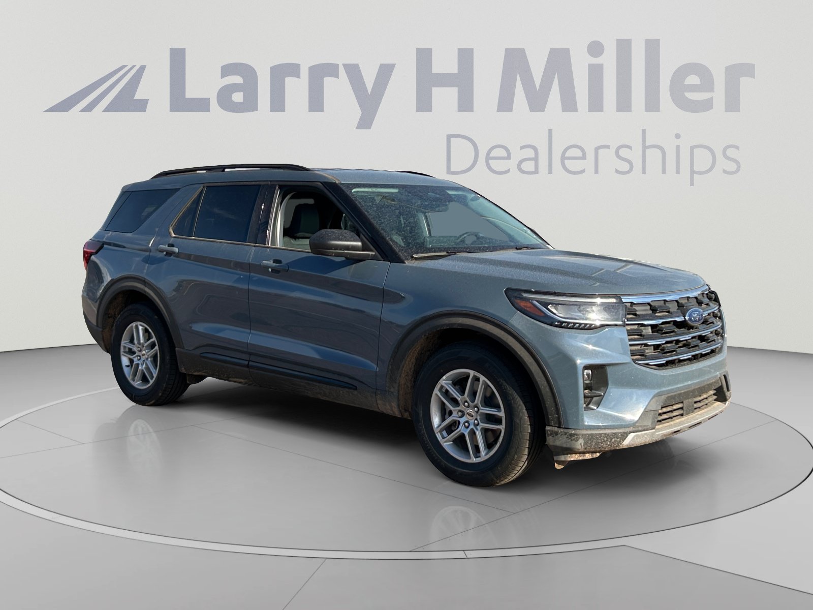 New 2026 Ford Explorer Active w/ Active Comfort Package RWD image 7