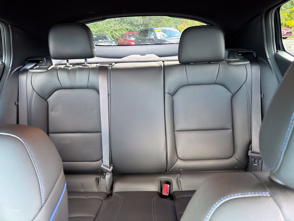 Used 2024 Buick Envista Sport Touring w/ Convenience I Package FWD image 21