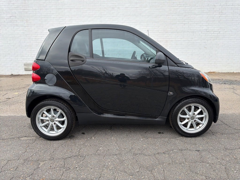 Used 2009 smart fortwo passion image 1