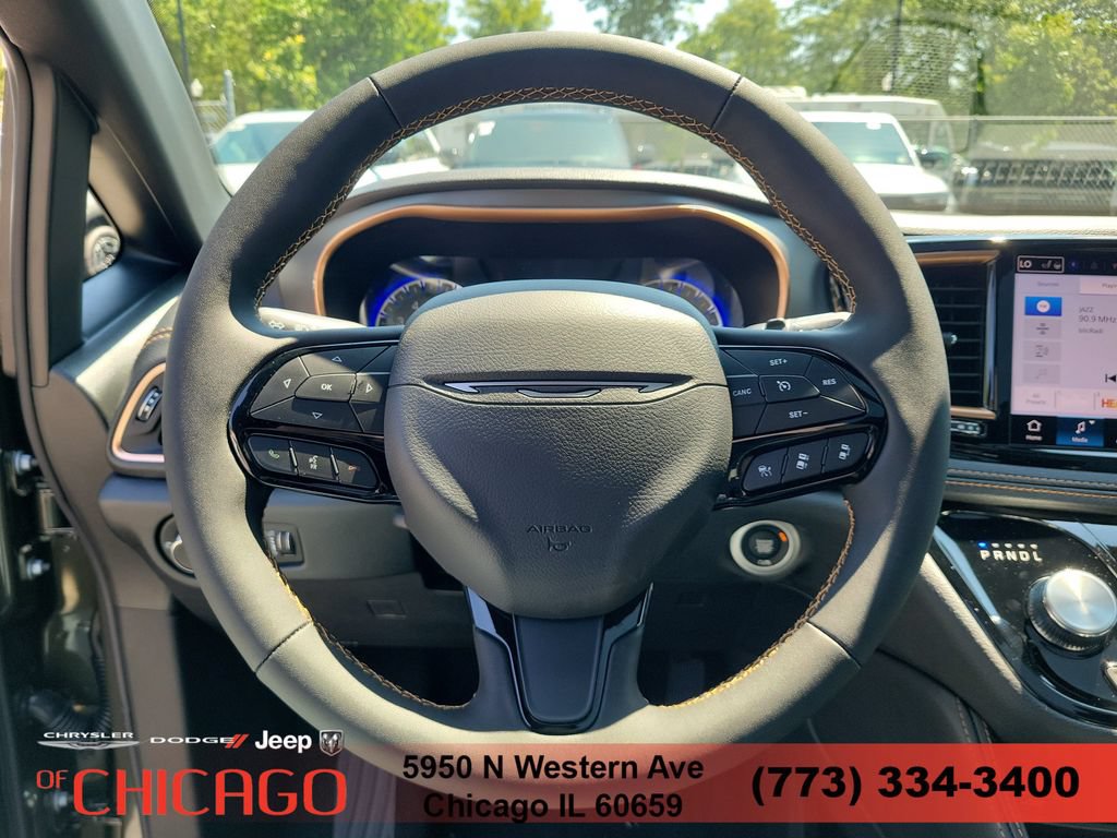 New 2027 Chrysler Pacifica Pinnacle w/ Theater Group AWD/4WD image 26