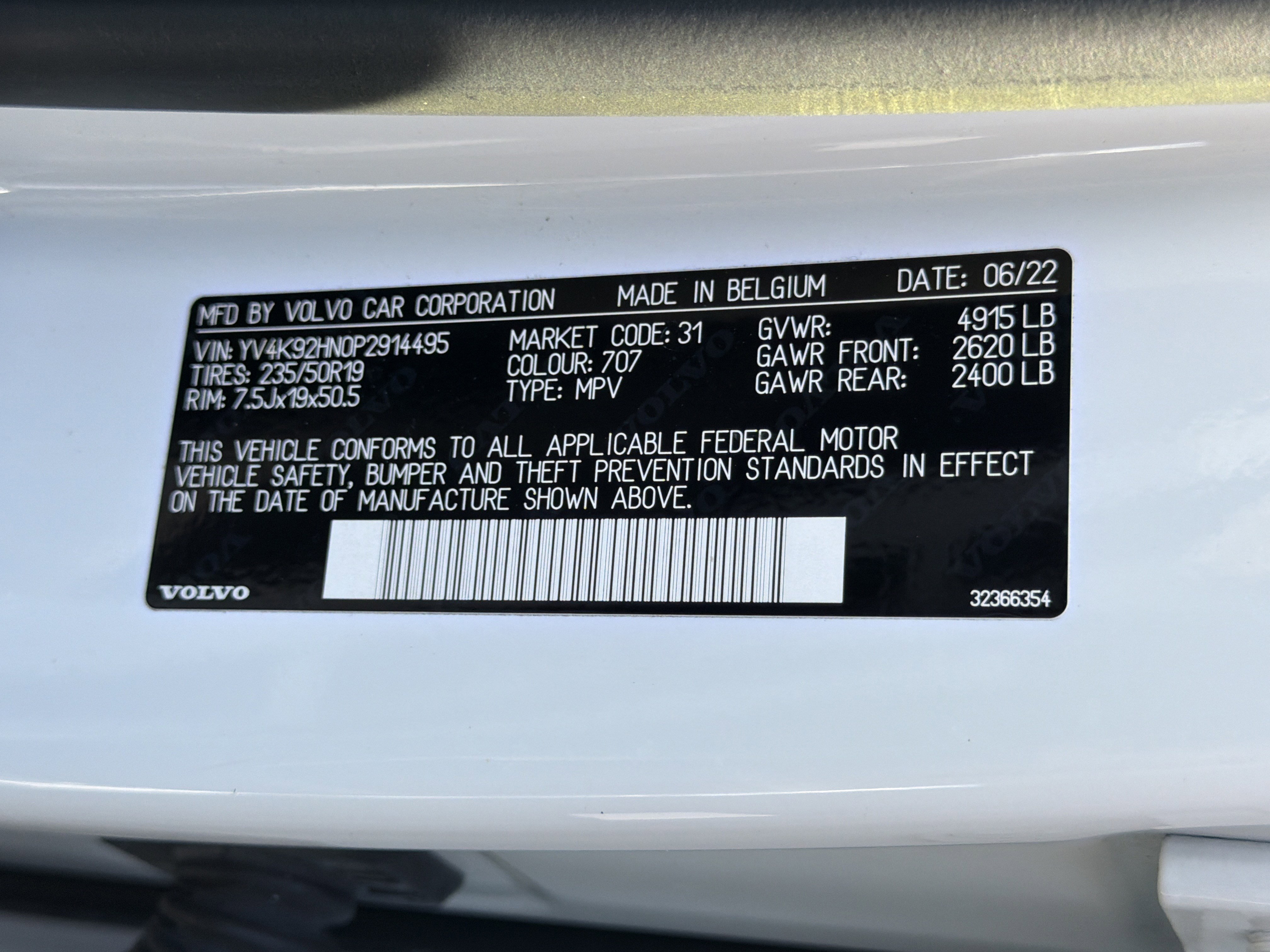 Certified 2023 Volvo XC40 B4 Plus w/ Driver Assist Package image 37