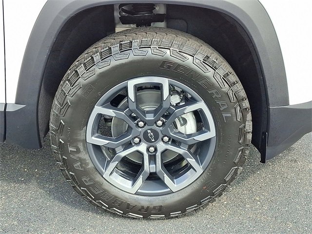 New 2026 Chevrolet Equinox ACTIV w/ Convenience Package III image 6