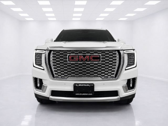 Used 2023 GMC Yukon Denali w/ Advanced Technology Package AWD/4WD image 4