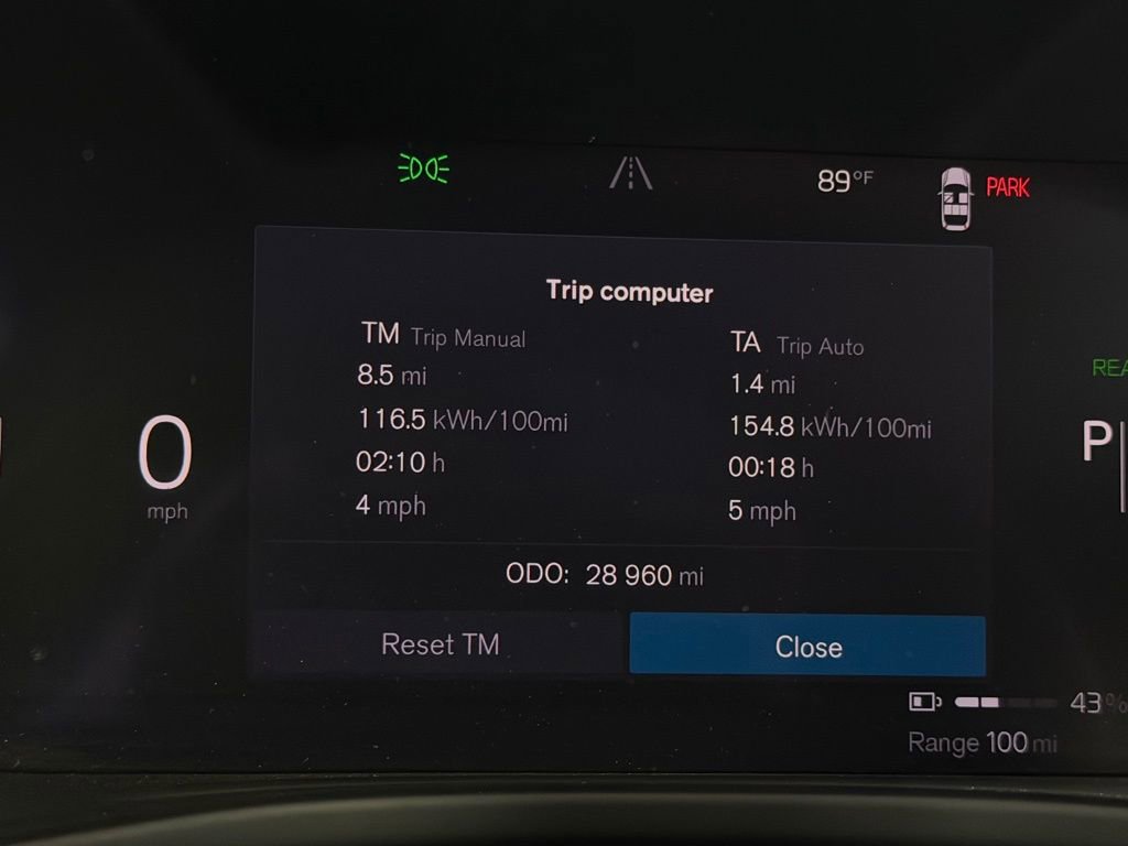 Used 2023 Volvo C40 P8 Recharge Ultimate image 16