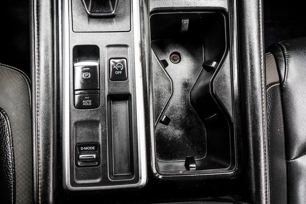 Used 2022 Nissan Pathfinder SL image 20