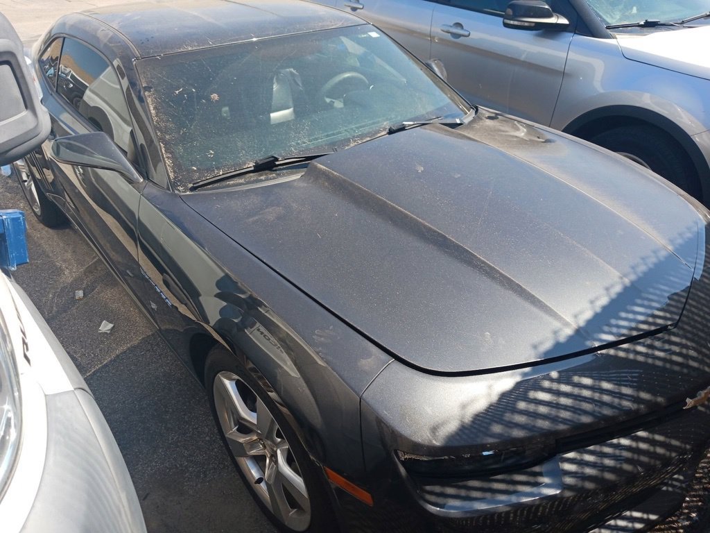 Used 2015 Chevrolet Camaro LS RWD image 2