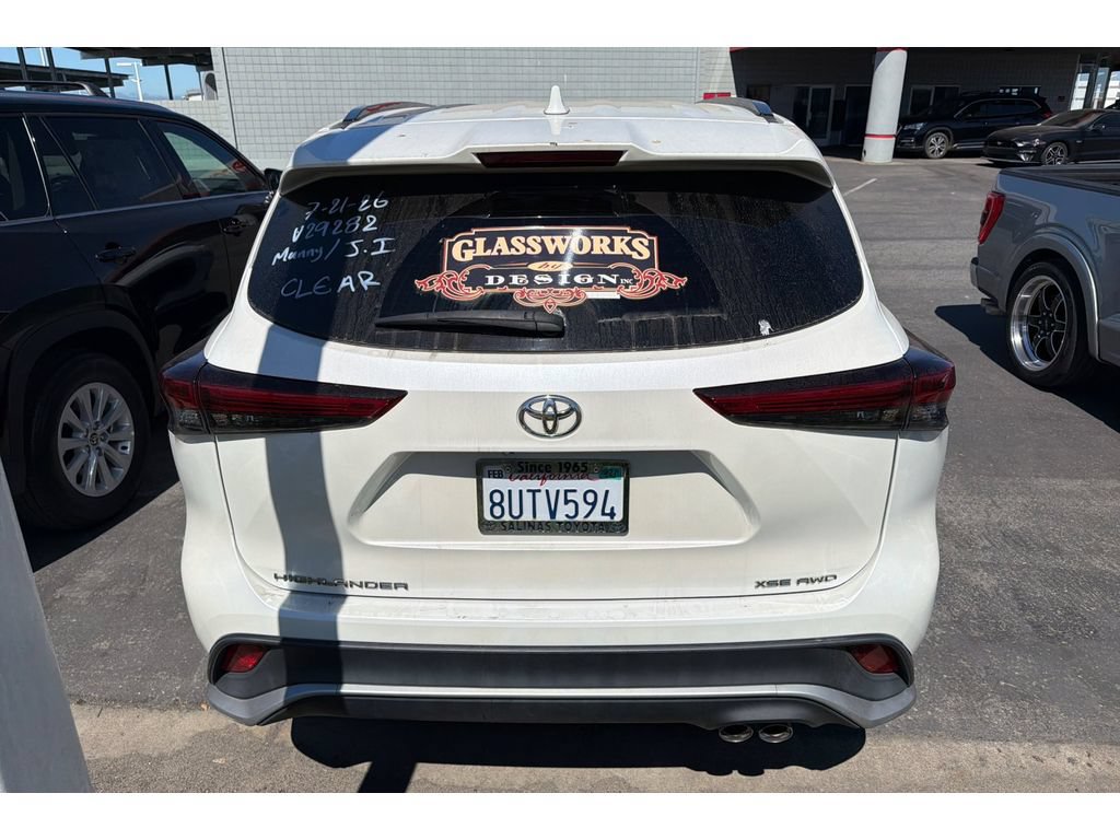 Used 2021 Toyota Highlander XSE AWD/4WD image 6