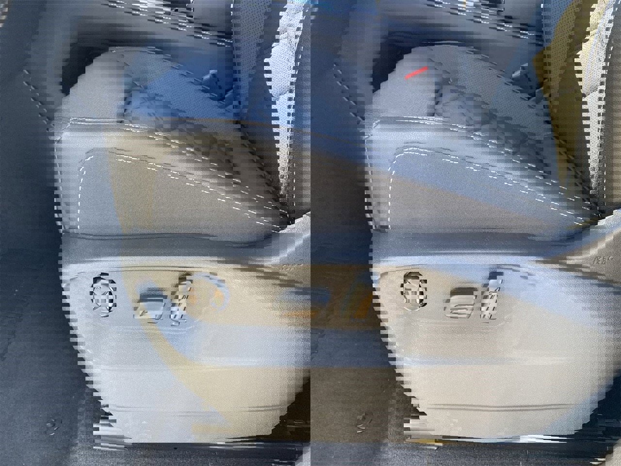 New 2026 Volkswagen Atlas SE image 16