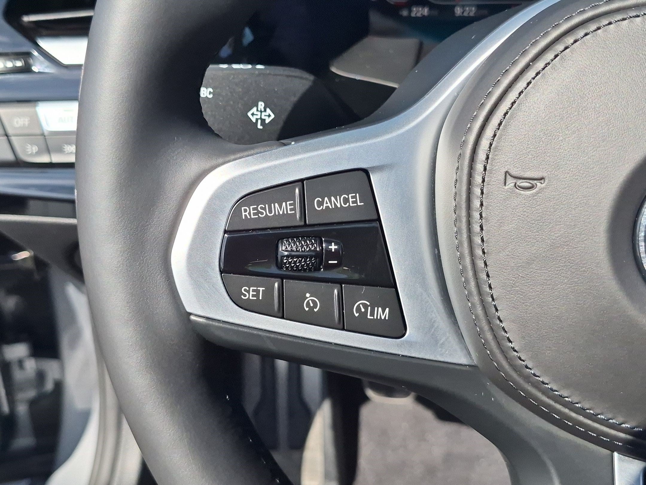 Used 2025 BMW Z4 M40i w/ Edition RWD image 19