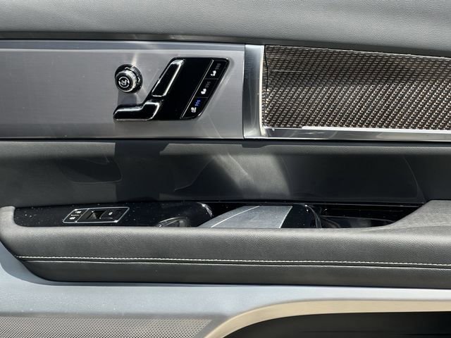 New 2026 Cadillac Vistiq Premium Luxury AWD/4WD image 24